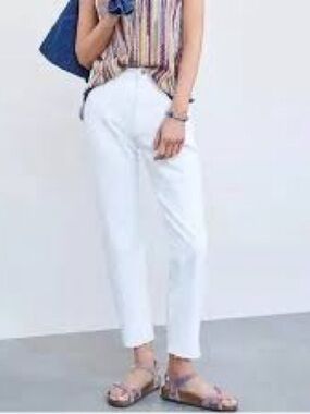 Pilcro White Jeans, size 27, EUC